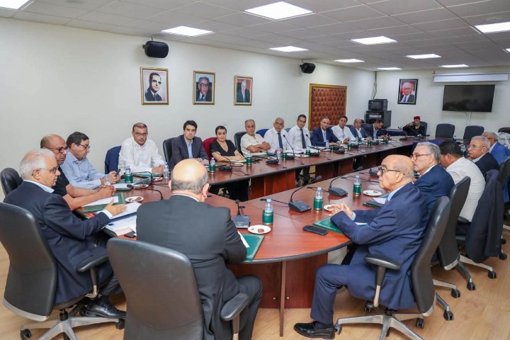 اللجنة التنفيذية لحزب الاستقلال تقرر الحسم في المشاركة الحكومية السبت المقبل وتدق ناقوس الخطر بشأن نسبة العزوف