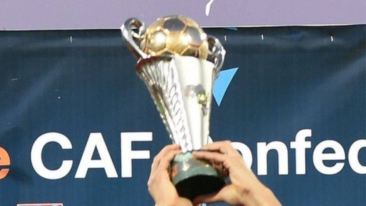 بركان تحقق الحلم القاري بعد تغلبها على بيراميد المصري وترفع كأس المسابقة