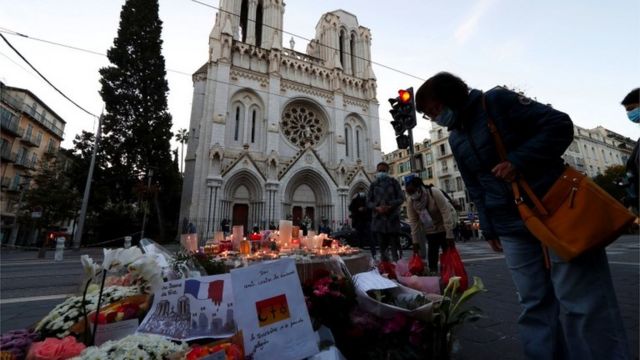 فرنسا.. اعتقال شخصين على صلة بمنفذ هجوم نيس فرنسا.. اعتقال شخصين على صلة بمنفذ هجوم نيس