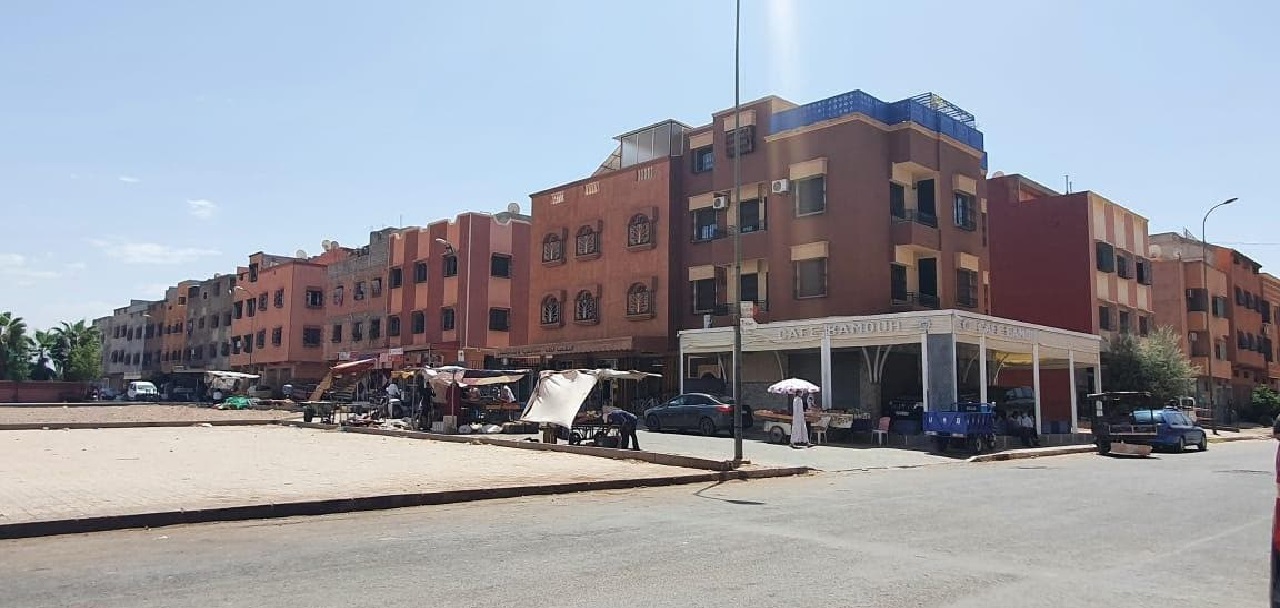 توزيع الحنطات بسوق المحاميد بمراكش تشعل الخلاف بين السلطة والتجار توزيع الحنطات بسوق المحاميد بمراكش تشعل الخلاف بين السلطة والتجار