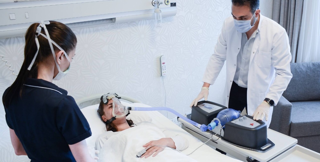 ارتفاع الحالات الحرجة بالمغرب يفرض التعجيل باللقاح ارتفاع الحالات الحرجة بالمغرب يفرض التعجيل باللقاح