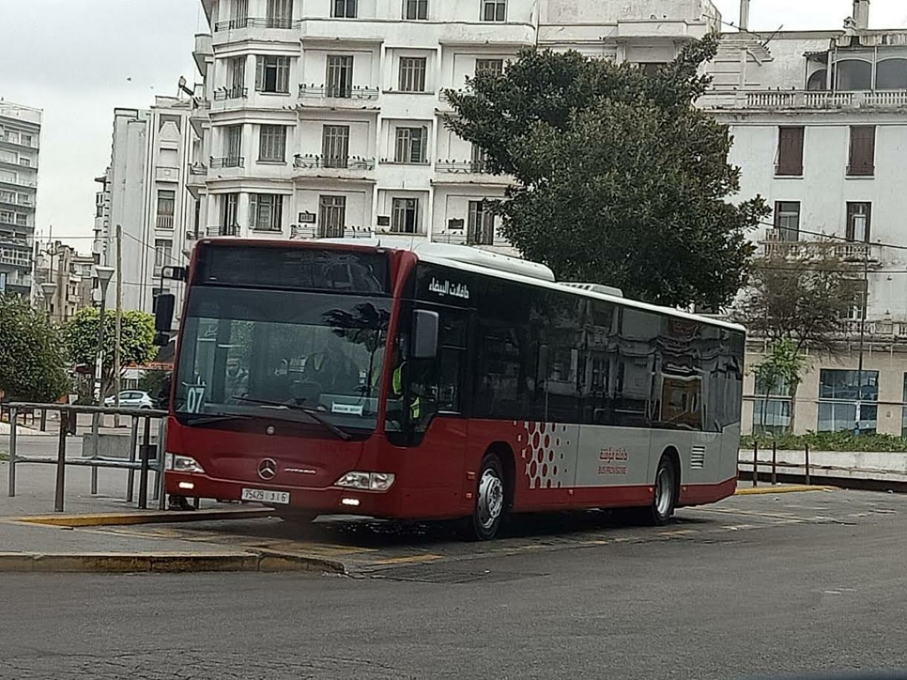 فعاليات تطالب شركة للنقل الحضري بالرفع من عدد حافلاتها لتجاوز أزمة التنقل