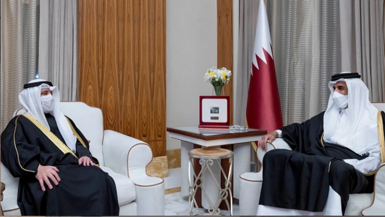 القمة الخليجية السعوجية تستقبل وفود الدول المشاركة من ضمنها قطر