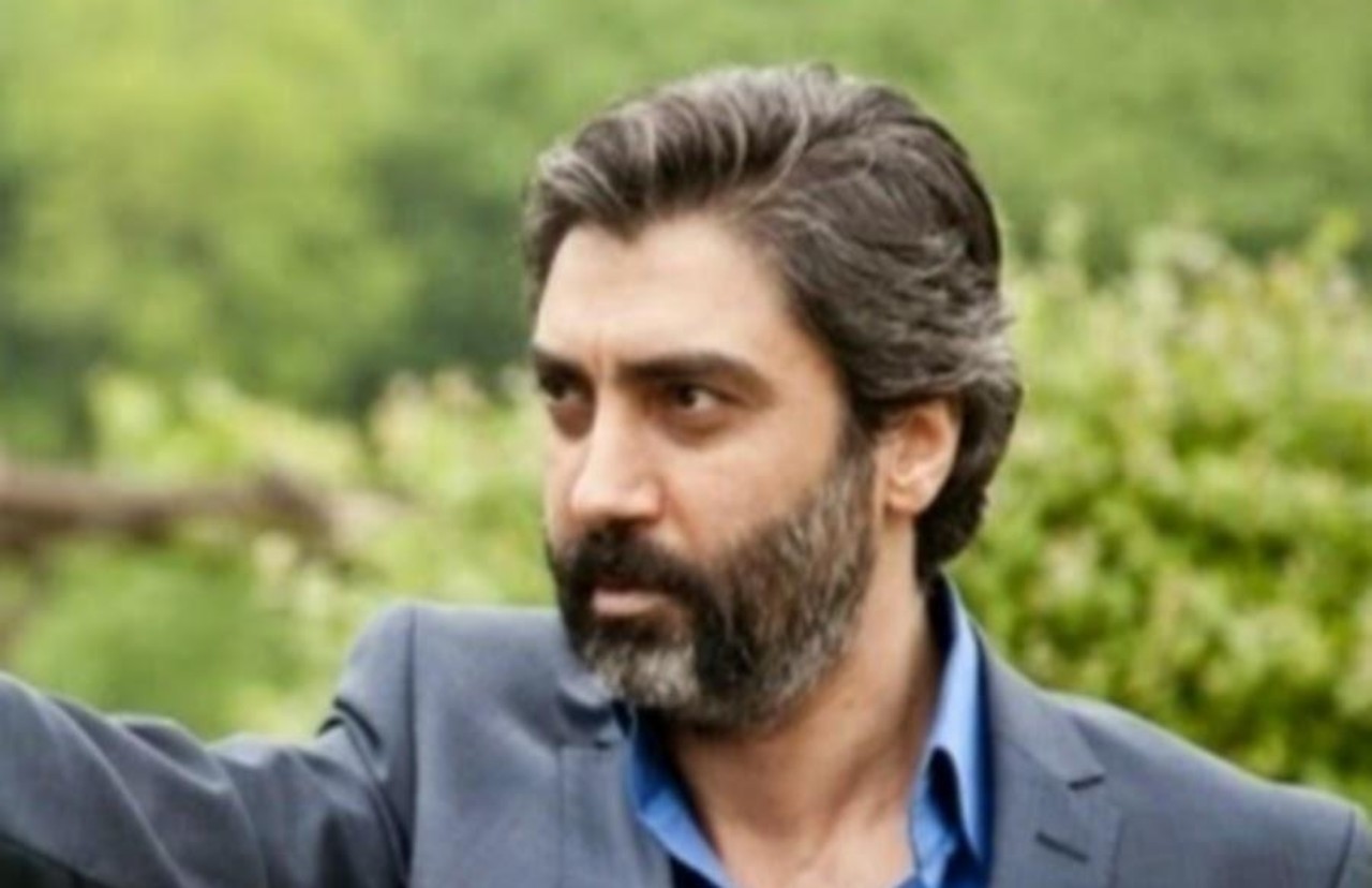الممثل التركي شاشماز يكشف عن موعد عرض مسلسل وادي الذئاب