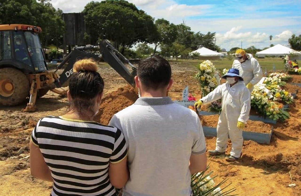 في هذه الدولة... كورونا يَخطفُ 7 أشخاص في 60 دقيقة! في هذه الدولة... كورونا يَخطفُ 7 أشخاص في 60 دقيقة!