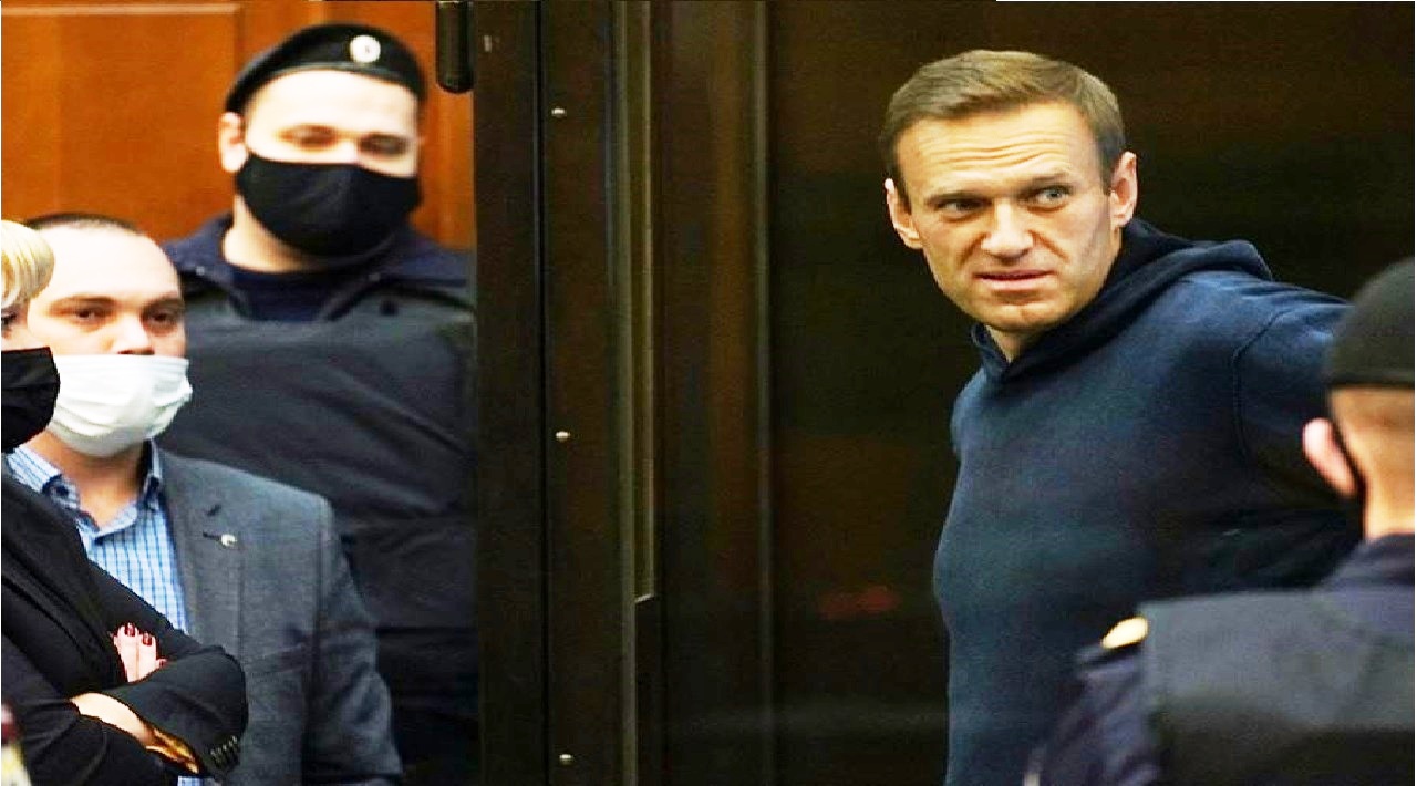 روسيا تنتقم من المعارض نافالني وتحكم بالسجن ضده