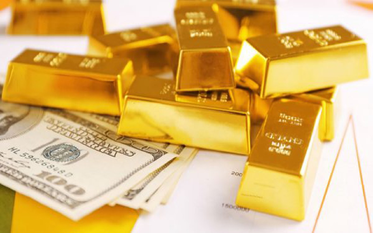 إرتفاع سعر الذهب وهبوط الدولار إرتفاع سعر الذهب وهبوط الدولار
