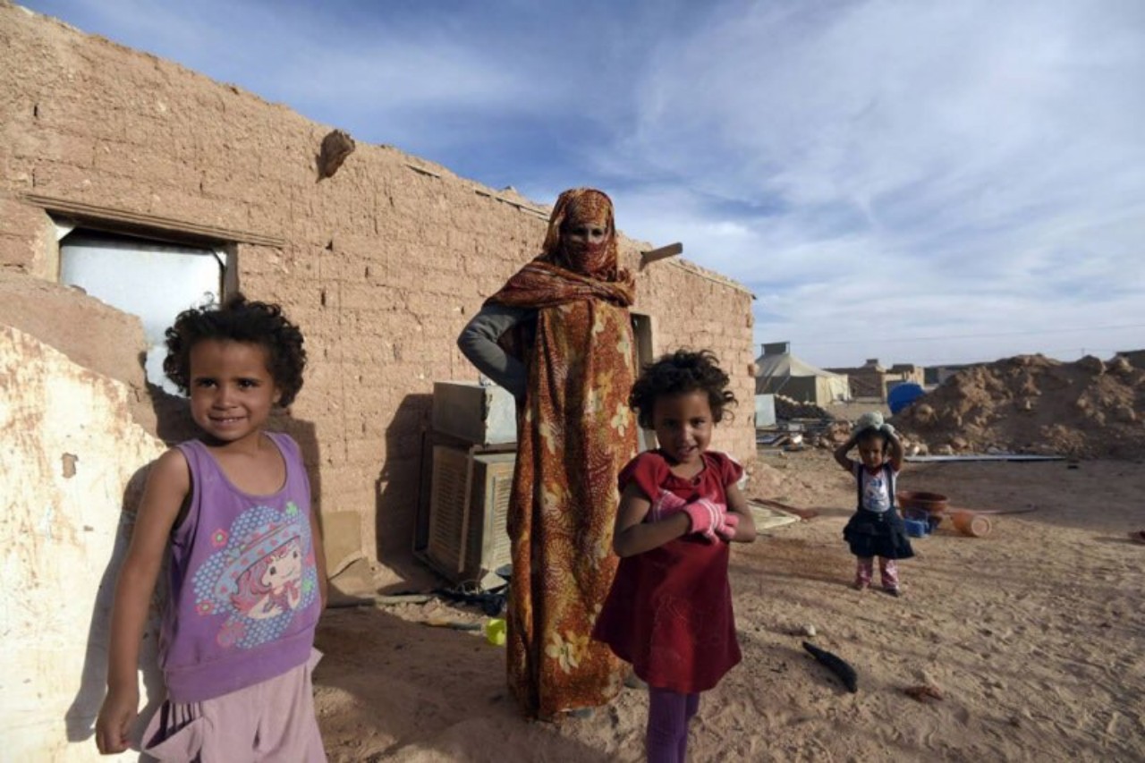 ائتلاف مغربي بباريس ينظم وقفة تضامنية مع المحتجزين بمخيمات تندوف ائتلاف مغربي بباريس ينظم وقفة تضامنية مع المحتجزين بمخيمات تندوف