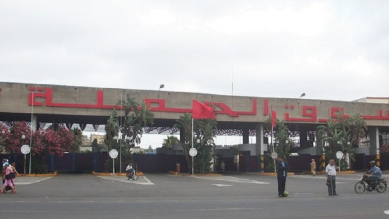 اختلالات سوق الجملة للخضر والفواكه تضيع على خزينة جماعة الدار البيضاء ملايير الدراهم اختلالات سوق الجملة للخضر والفواكه تضيع على خزينة جماعة الدار البيضاء ملايير الدراهم