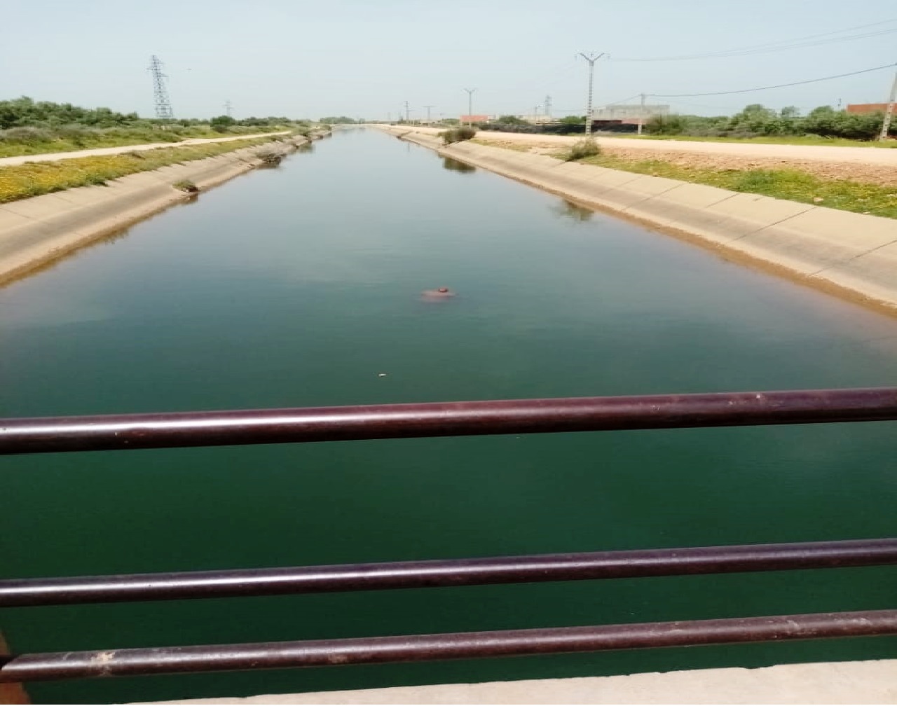 الوقاية المدنية تنتشل خمسيني جثته طفت على سطح القناة المائية أفورار بني عياط الوقاية المدنية تنتشل خمسيني جثته طفت على سطح القناة المائية أفورار بني عياط