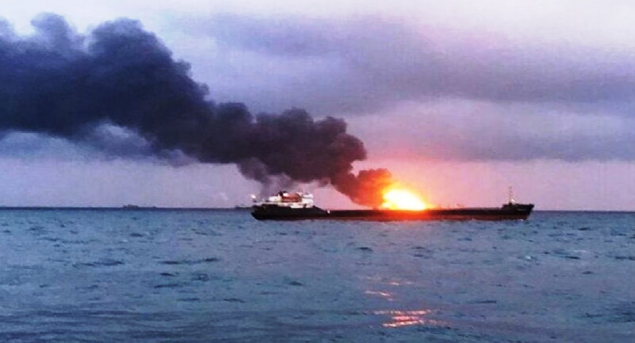 "إسرائيل" تُهَاجم "سفينة إيرانية" وهذا تعليق "طهران" "إسرائيل" تُهَاجم "سفينة إيرانية" وهذا تعليق "طهران"