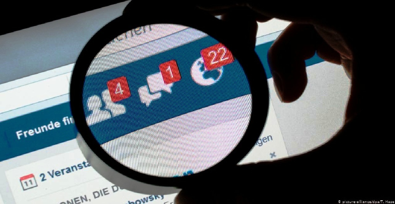 ميزة جديدة يطرحها "فيسبوك" لحماية منشورات مستخدميه ميزة جديدة يطرحها "فيسبوك" لحماية منشورات مستخدميه