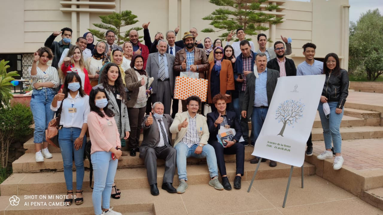 المدرسة العليا للتكنولوجيا بوجدة تحتفي بيوم الأرض المدرسة العليا للتكنولوجيا بوجدة تحتفي بيوم الأرض
