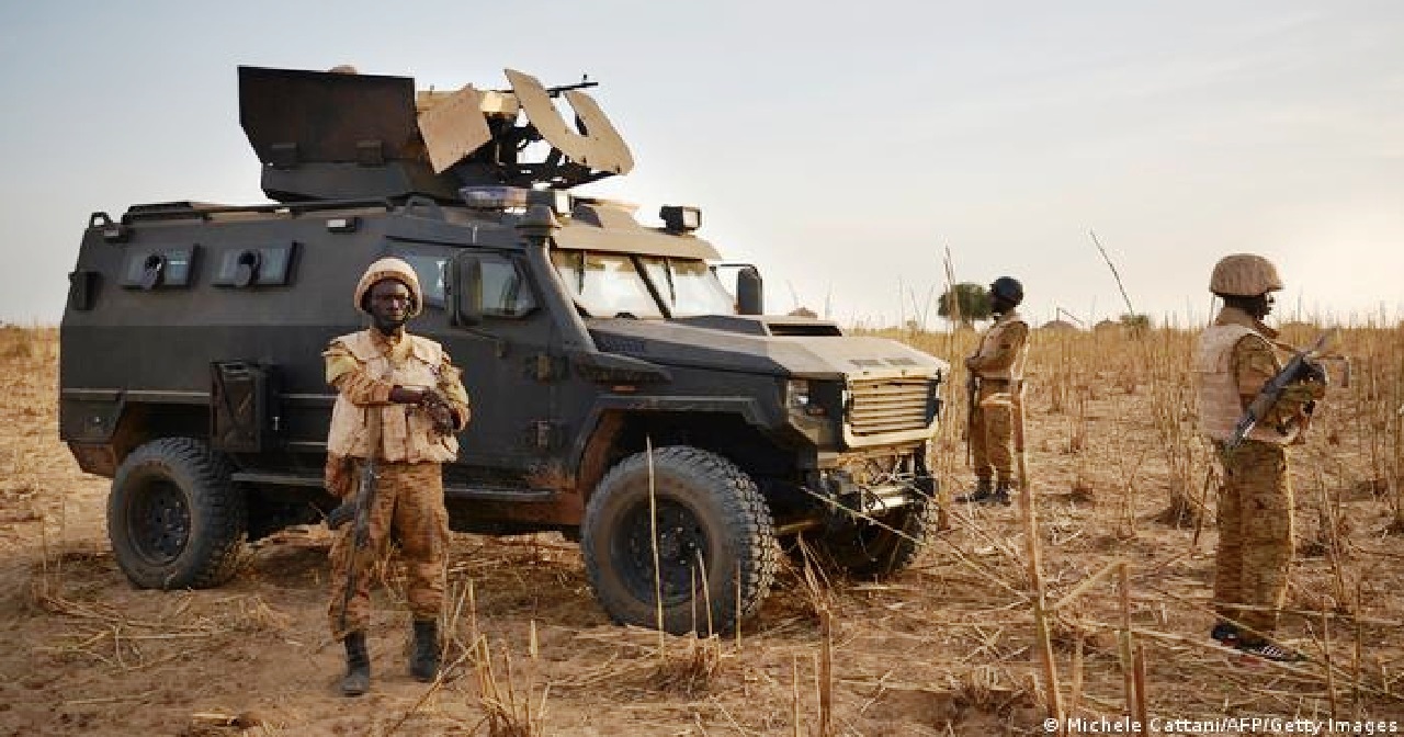 الصحافة العالمية تفقد "اثنين من مراسليها" بهجوم على دورية في "بوركينا فاسو" الصحافة العالمية تفقد "اثنين من مراسليها" بهجوم على دورية في "بوركينا فاسو"