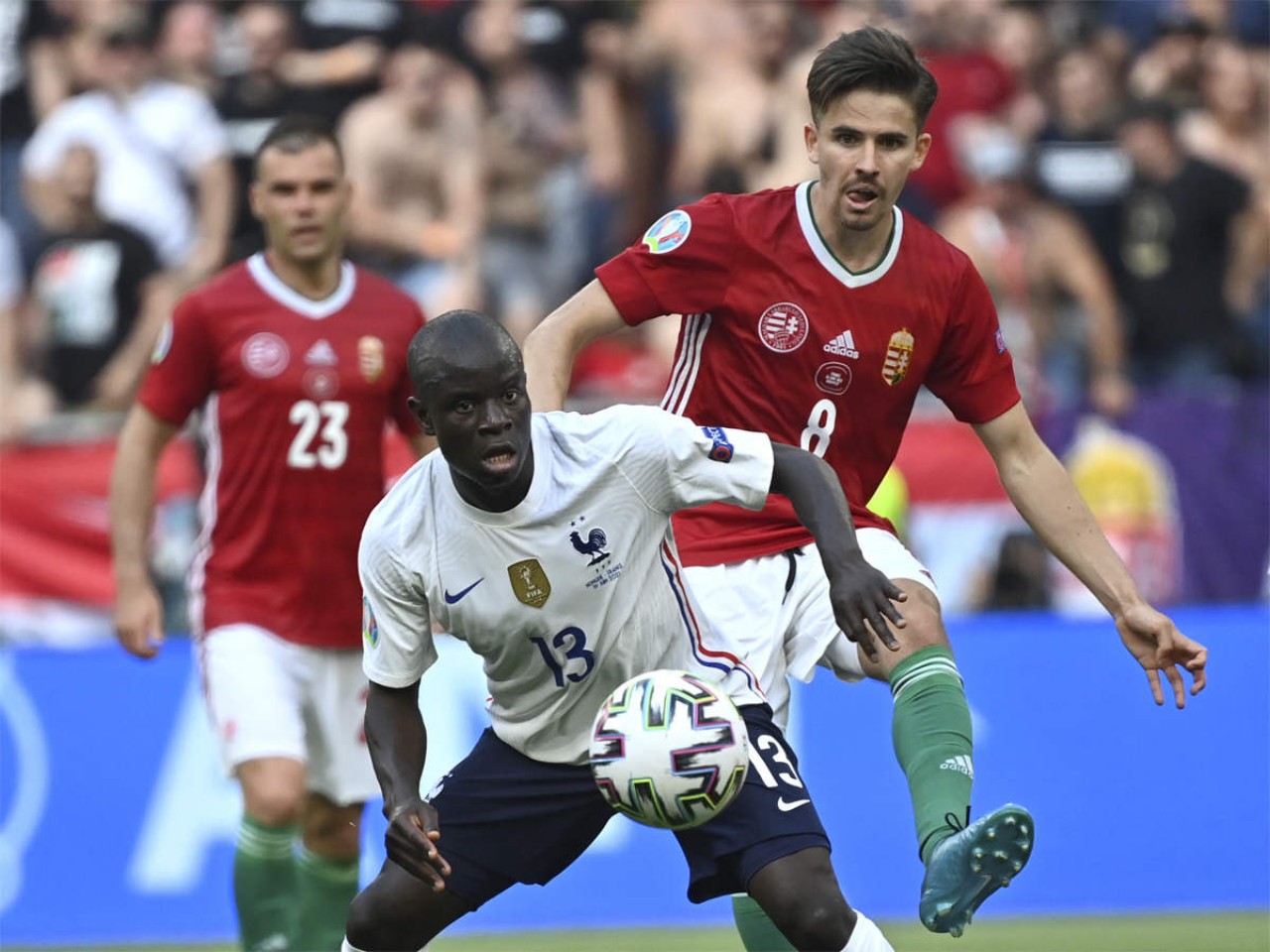 بطل العالم يصطدم بالجدار المجرّي ويستسلم للتعادل في كأس أمم أوروبا