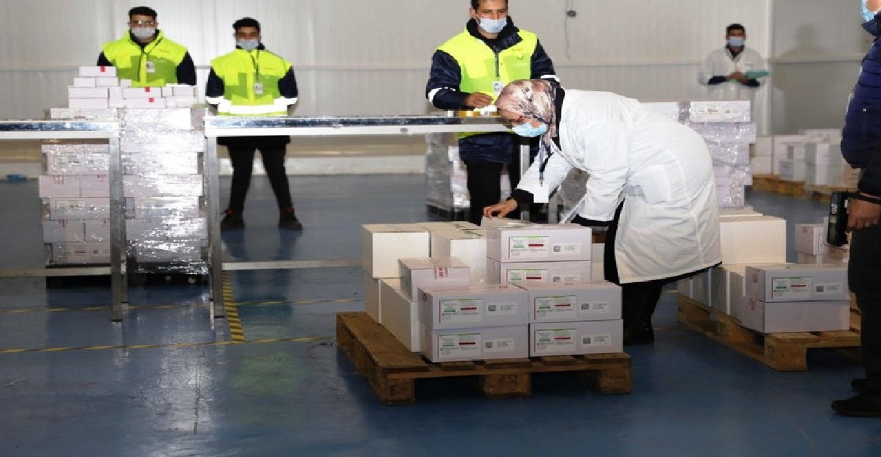 "المغرب" يتسلم مليون جرعة من لقاح “سينوفارم” "المغرب" يتسلم مليون جرعة من لقاح “سينوفارم”