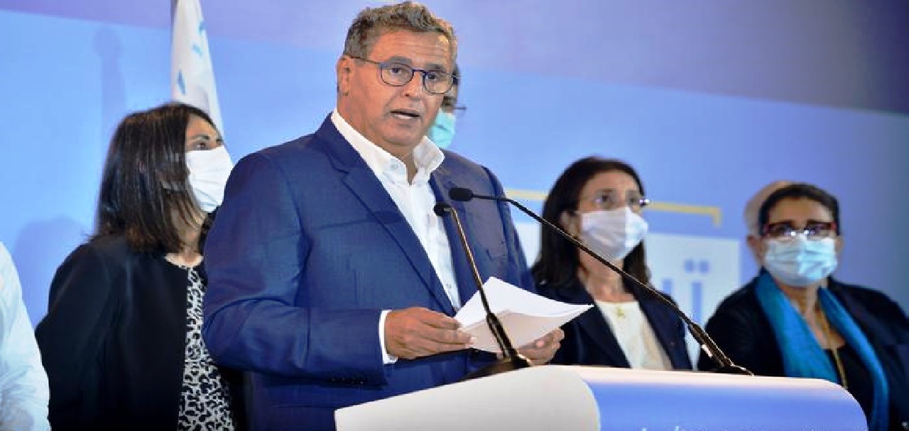 أخنوش ينسحب بشكل كامل من تسيير الهولدينغ العائلي أخنوش ينسحب بشكل كامل من تسيير الهولدينغ العائلي
