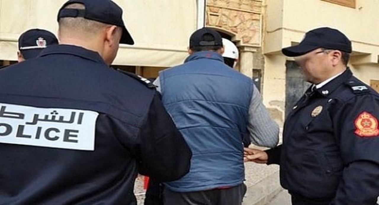 الشرطة القضائية بطنجة تواجه (فوران) تجار ومروجي سموم المخدرات الفتاكة الشرطة القضائية بطنجة تواجه (فوران) تجار ومروجي سموم المخدرات الفتاكة