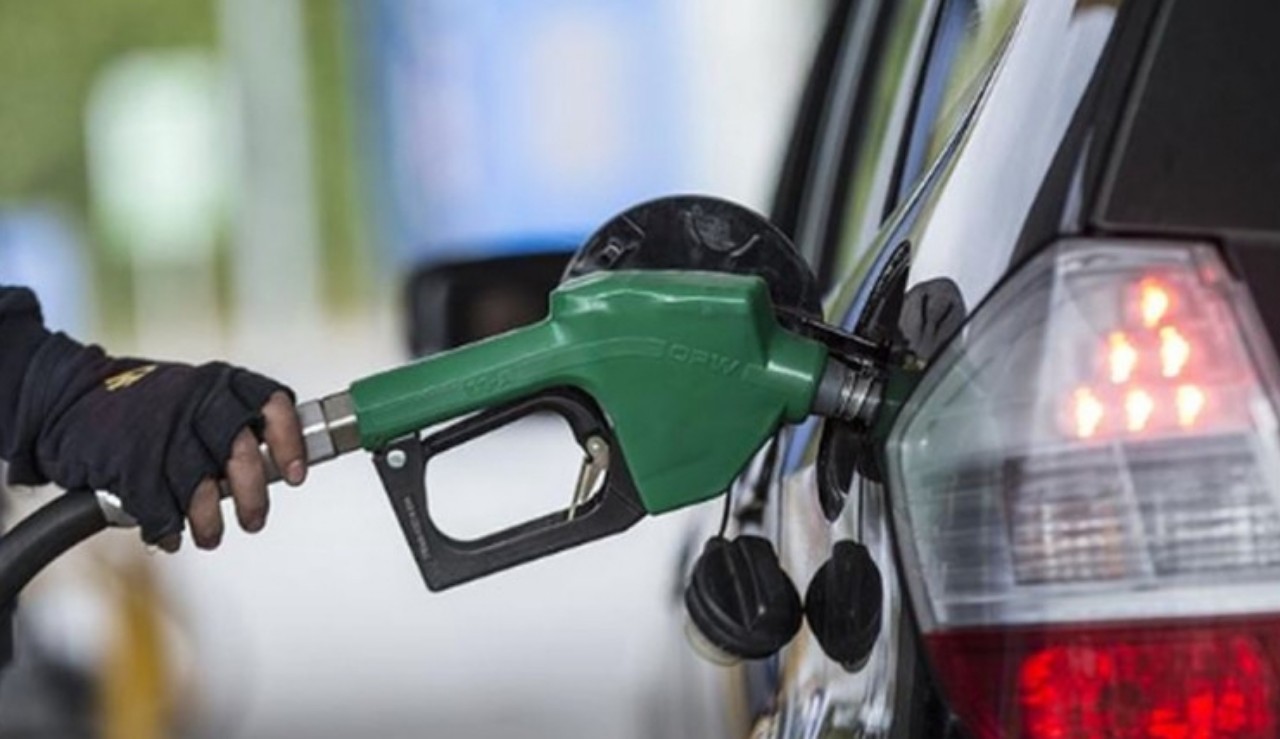 سعر‭ ‬الغازوال‭ ‬يتجاوز‭ ‬10‭ ‬دراهم‭ ‬و‭ ‬البنزين‭ ‬12‭ ‬درهما‭ ‬
