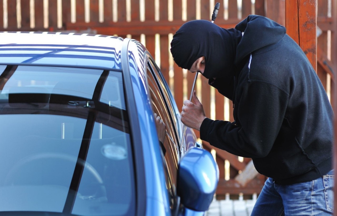 الأمن الخاص بطنجة يحبط عملية سطو منظمة على سيارة نقل الأموال الأمن الخاص بطنجة يحبط عملية سطو منظمة على سيارة نقل الأموال