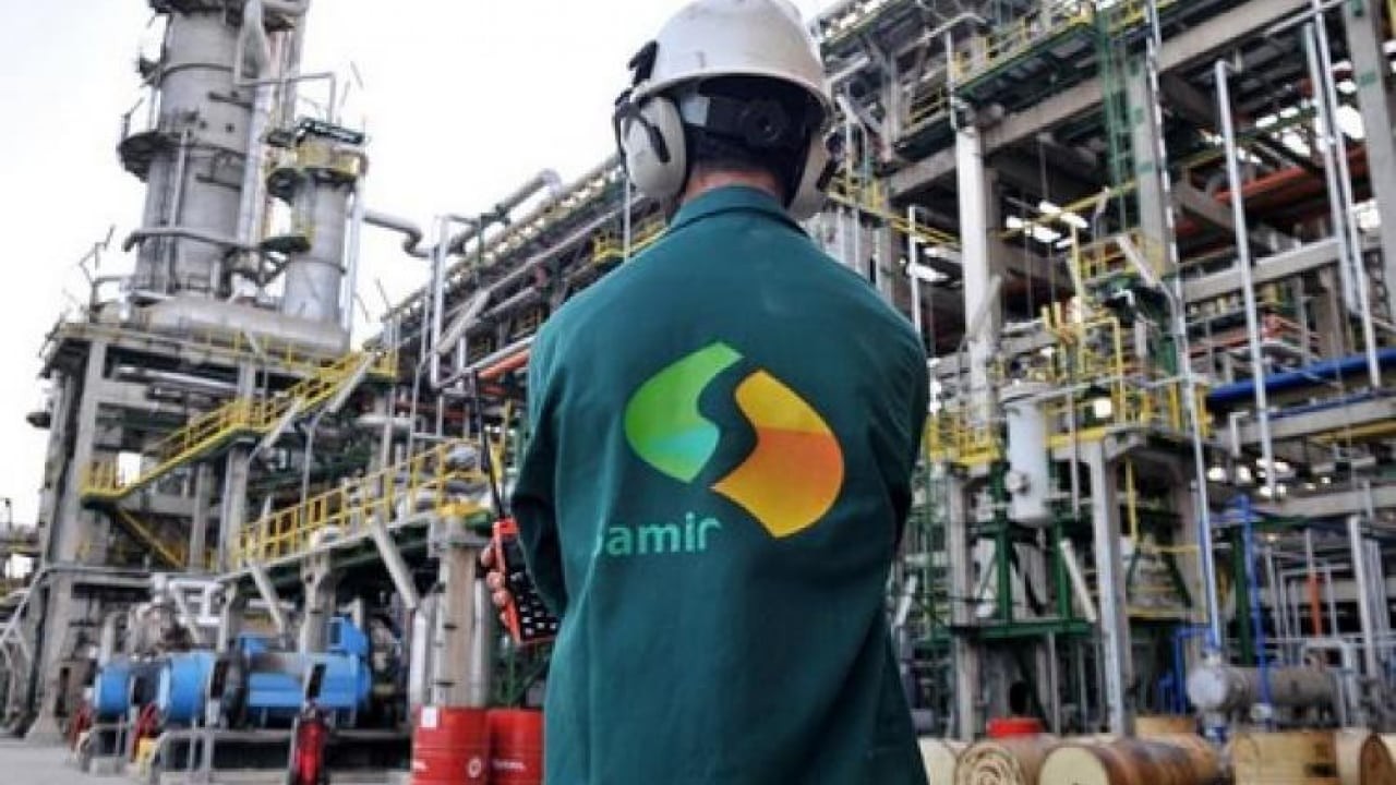 تقرير يؤكد ملامسة أرباح شركات المحروقات ل4000 مليار سنتيم تقرير يؤكد ملامسة أرباح شركات المحروقات ل4000 مليار سنتيم