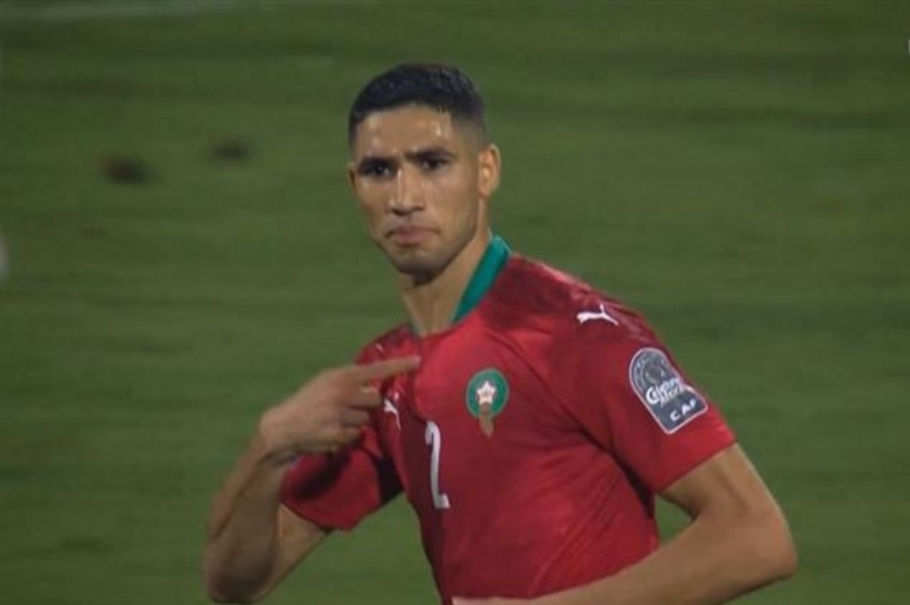 المغرب ينجو من كمين الغابون بهدف حكيمي