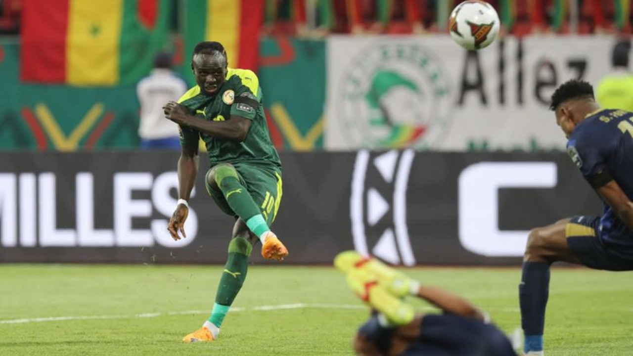 السنغال تتجاوز الرأس الأخضر بهدفين وتبلغ ربع النهائي 