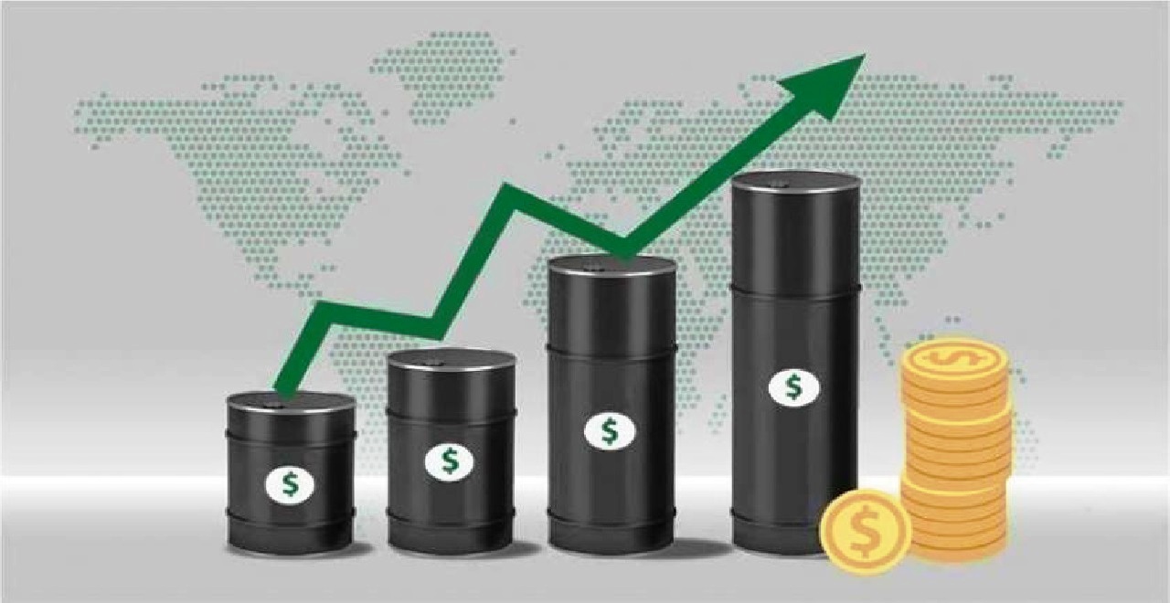 للمرة الأولى في 7 سنوات.. أسعار النفط تقفز وتخترق القياس العالمي للمرة الأولى في 7 سنوات.. أسعار النفط تقفز وتخترق القياس العالمي