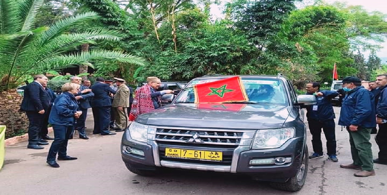 والي جهة بني ملال خنيفرة يعطي انطلاق المرحلة الثانية من اللحاق الوطني الـ 17 للسيارات الخاص بالسلك الدبلوماسي والي جهة بني ملال خنيفرة يعطي انطلاق المرحلة الثانية من اللحاق الوطني الـ 17 للسيارات الخاص بالسلك الدبلوماسي