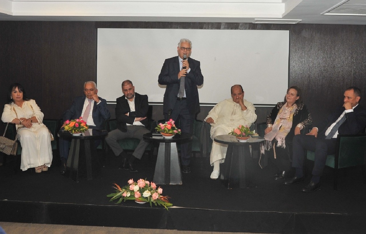 بركة يترأس لقاء تواصليا بجهة الدار البيضاء-سطات بركة يترأس لقاء تواصليا بجهة الدار البيضاء-سطات