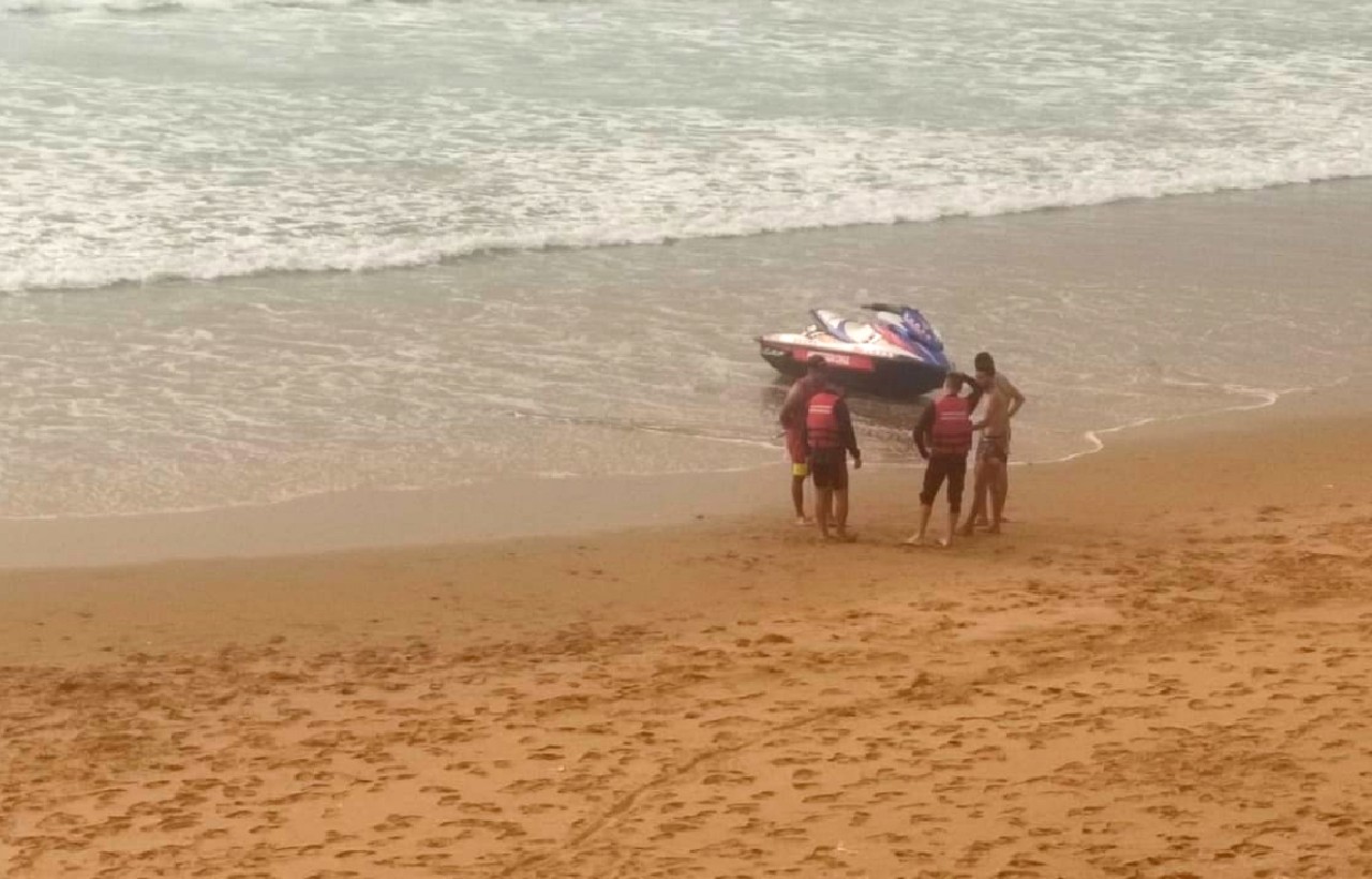 غرق شاب بشاطىء الرميلات قريب أصيلة غرق شاب بشاطىء الرميلات قريب أصيلة