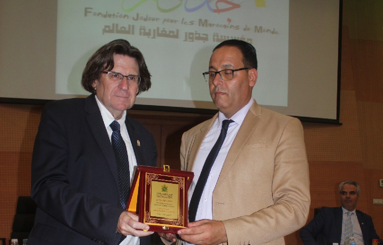 سطات.. مؤسسة جذور لمغاربة العالم تخلق الحدث في ندوة دولية 