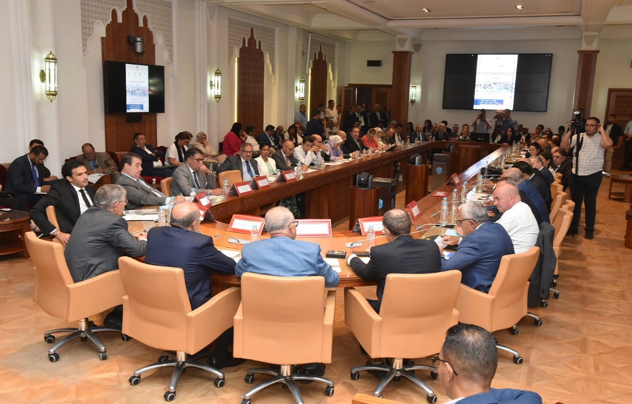 تشجيع الجالية على الاستثمار يتطلب تدابير جريئة