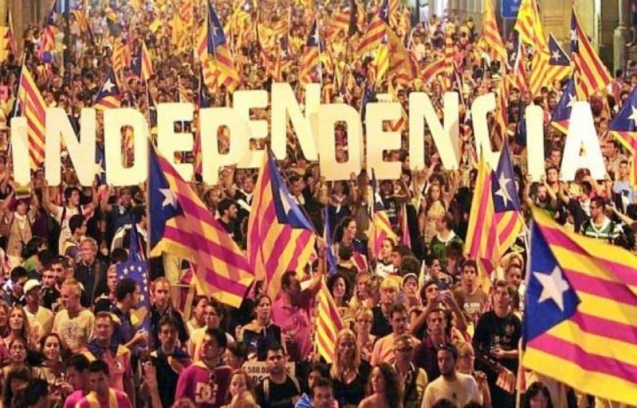 الائتلاف الحاكم في كتالونيا ذي الميول الانفصالية ينهار