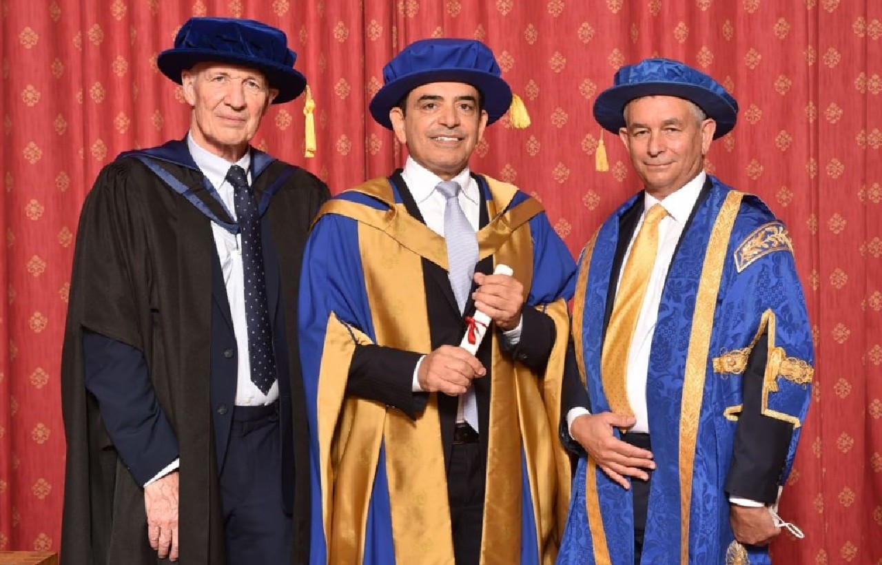 جامعة كازاخستانية تمنح ربان الإيسيسكو دكتوراه فخرية