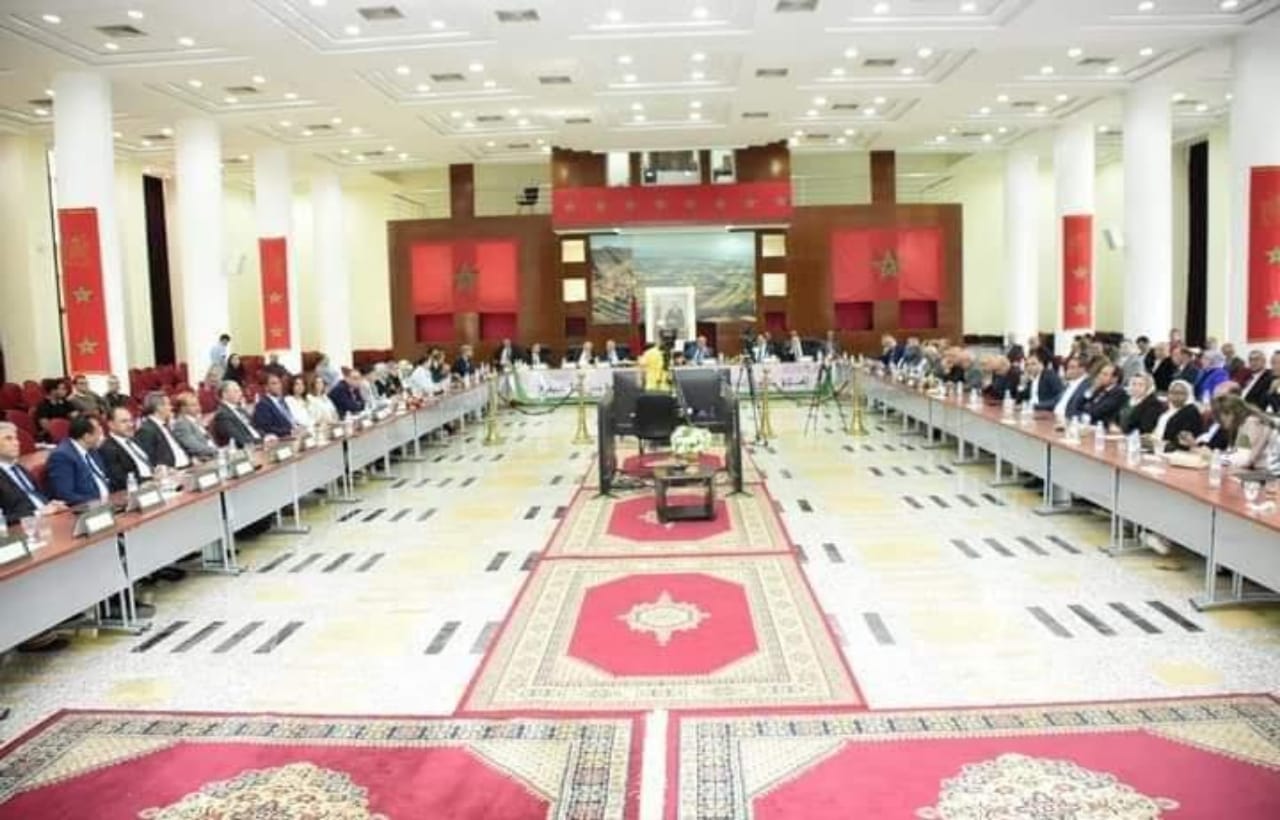 بني ملال.. إطلاق مشروع إنجاز كلية الطب والصيدلة ومشاريع مهيكلة بحضور وزير التعليم العالي ووالي جهة بني ملال خنيفرة
