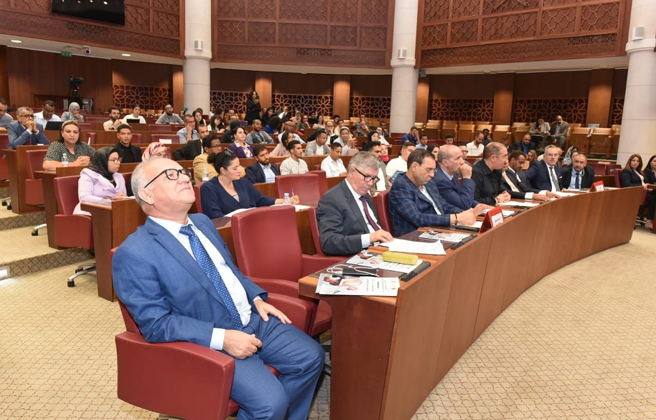 سؤال حرية الصحافة والنهوض بمهنييها على طاولة النقاش تحت قبة البرلمان.. سؤال حرية الصحافة والنهوض بمهنييها على طاولة النقاش تحت قبة البرلمان..