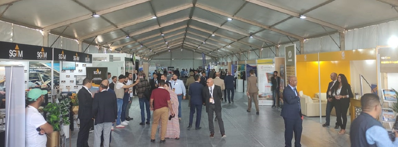 اختتام فعاليات المؤتمر الوطني للطرق بالداخلة بعد ثلاث أيام من الأشغال والورشات واللقاءات الهامة اختتام فعاليات المؤتمر الوطني للطرق بالداخلة بعد ثلاث أيام من الأشغال والورشات واللقاءات الهامة