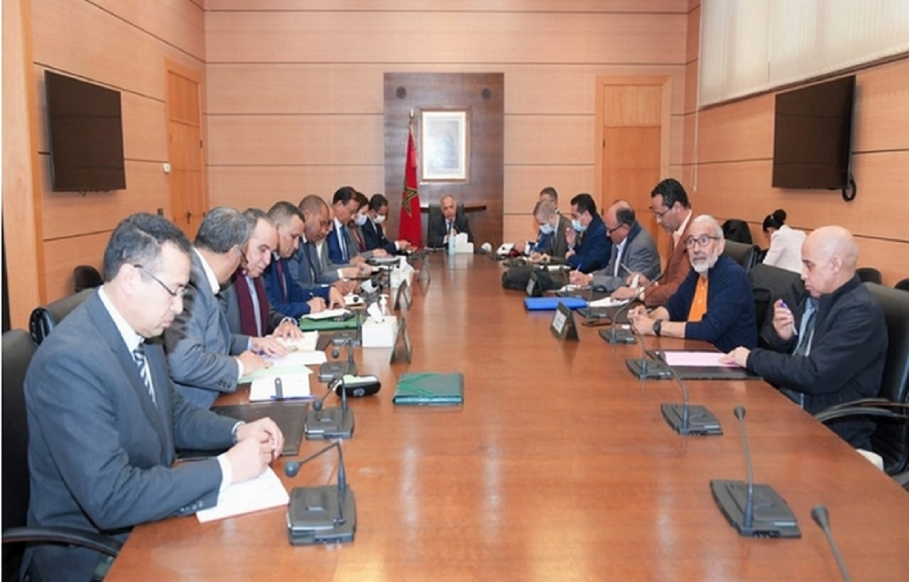 النقابات التعليمية الخمس تمهل الوزارة أسبوعا قبل خوضها معارك نضال موحد النقابات التعليمية الخمس تمهل الوزارة أسبوعا قبل خوضها معارك نضال موحد