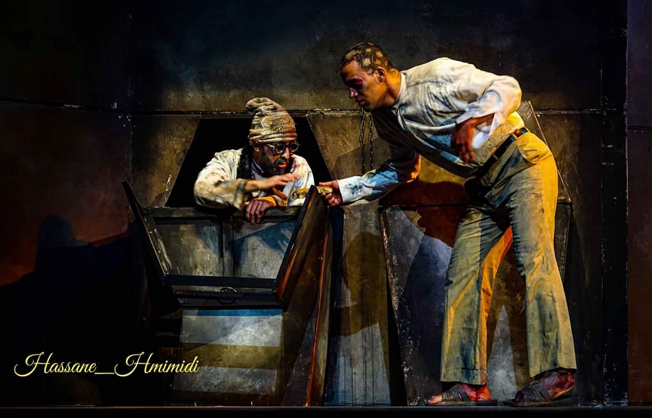 مسرحية "الجايحة 19" لمحمد فركاني ومدرسة العبث مسرحية "الجايحة 19" لمحمد فركاني ومدرسة العبث