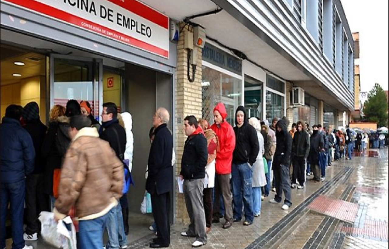 المغاربة يتصدرون ترتيب العمال الأجانب المسجلين في الضمان الاجتماعي بإسبانيا المغاربة يتصدرون ترتيب العمال الأجانب المسجلين في الضمان الاجتماعي بإسبانيا