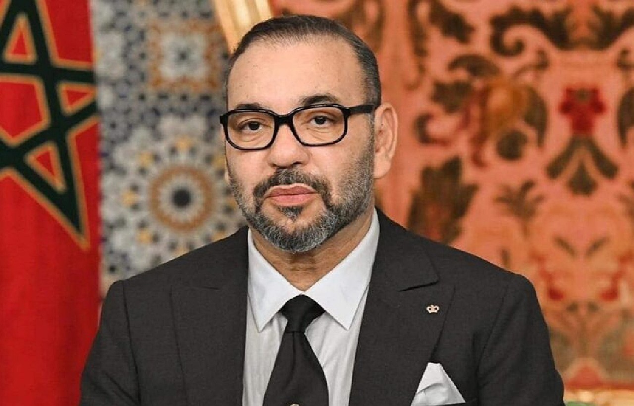 جلالة الملك يواسي أسرة المرحوم الفنان عبد الرحيم التونسي