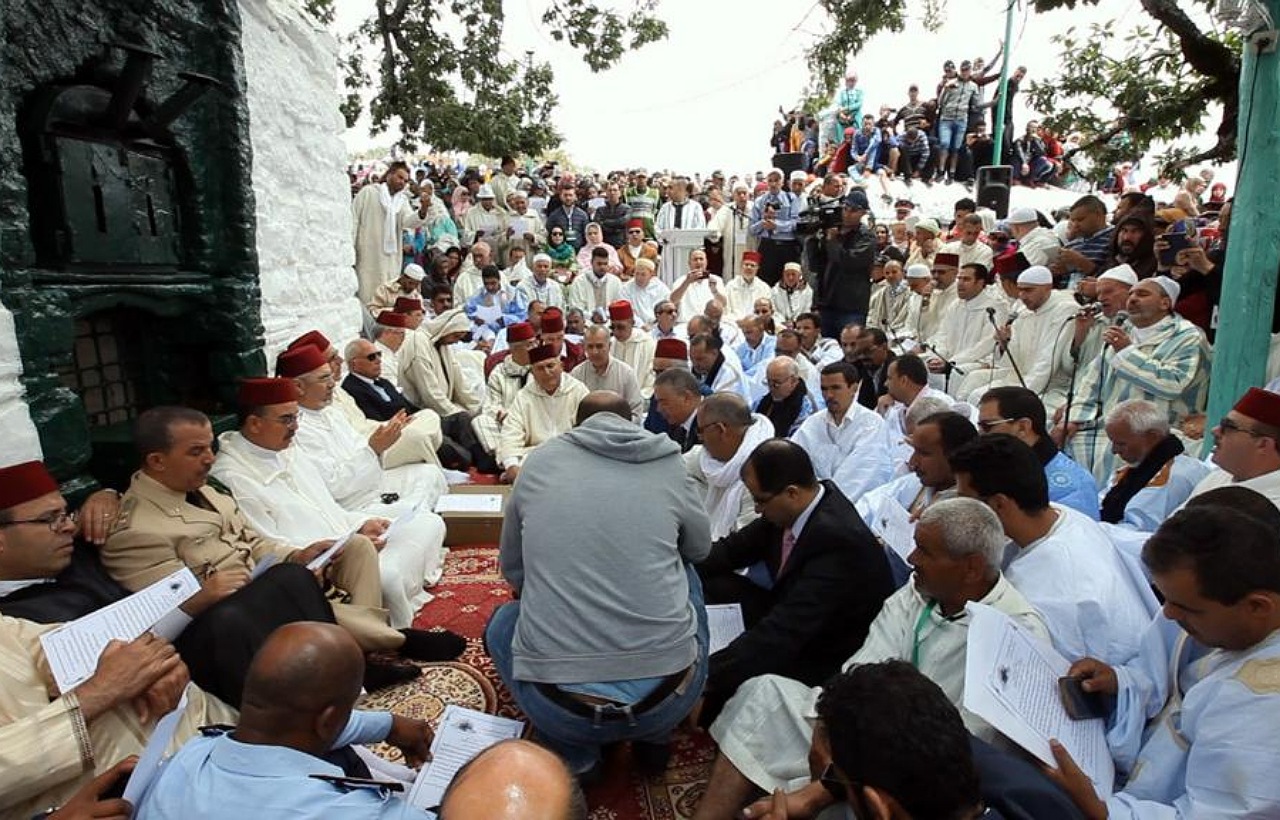 اللجنة الوطنية للشرفاء العلميين برئاسة الأستاذ نبيل بركة: من مس نسب آل الركيبات مسنا وأضر بنسبنا الشريف اللجنة الوطنية للشرفاء العلميين برئاسة الأستاذ نبيل بركة: من مس نسب آل الركيبات مسنا وأضر بنسبنا الشريف