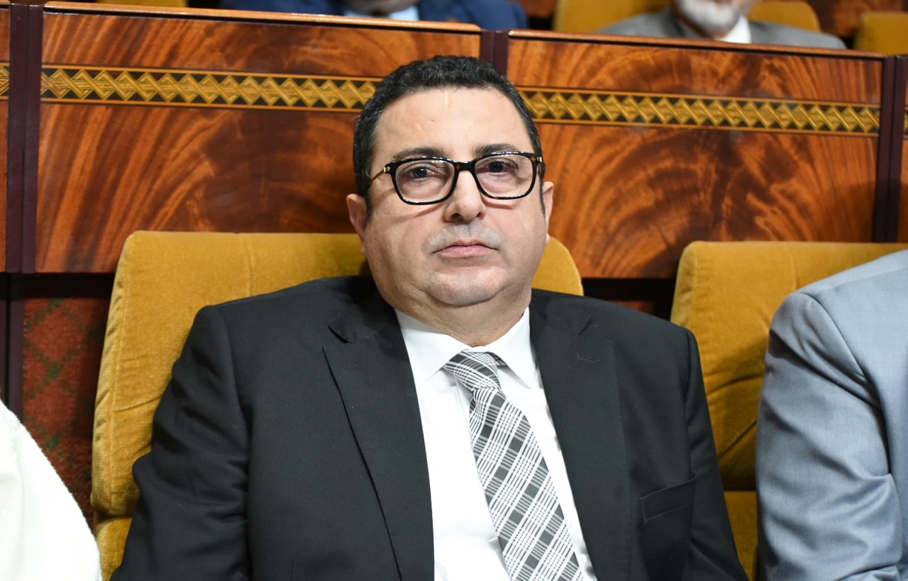 البرلماني رشيد أفيلال ينبه إلى مخاطر البطالة