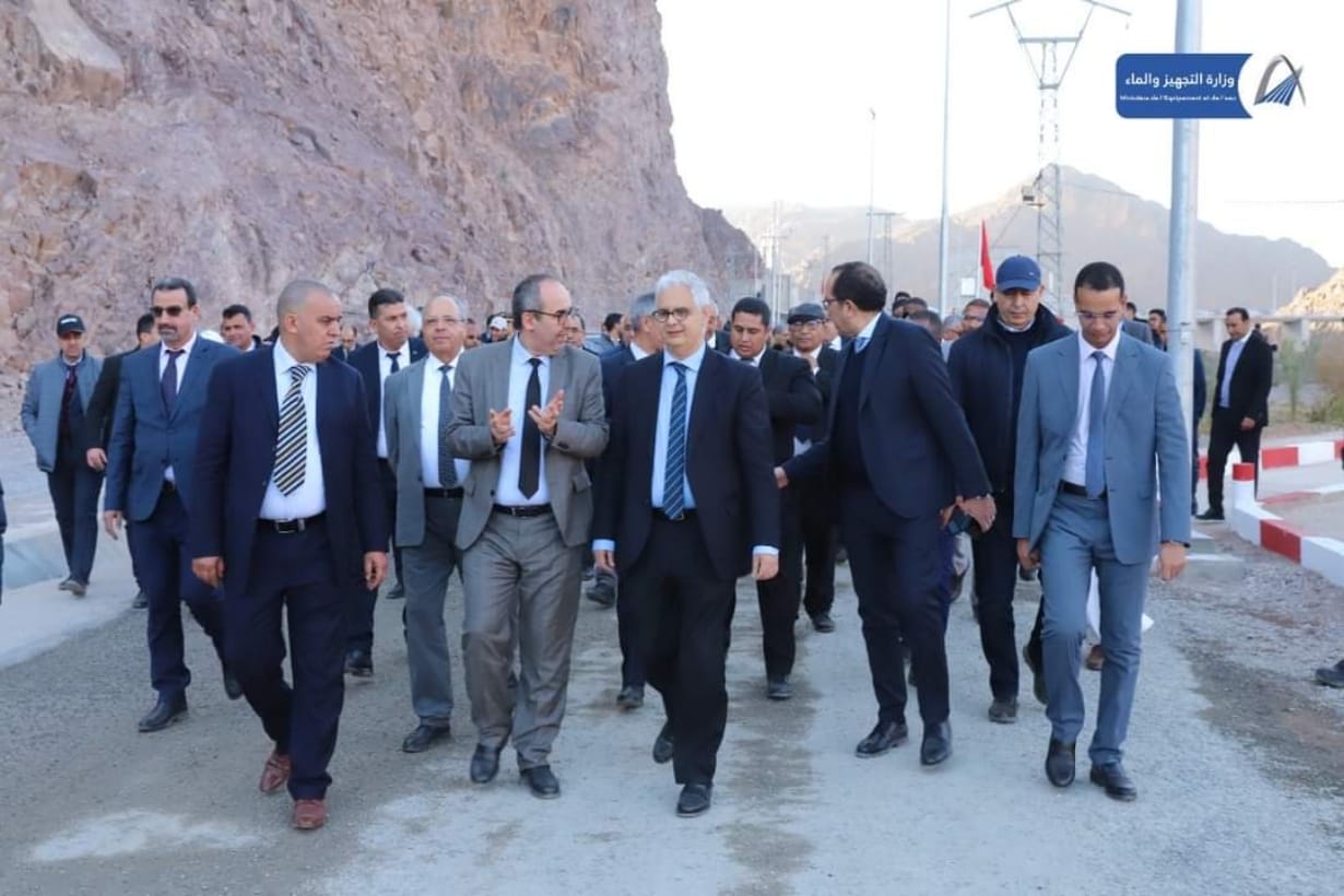 وزير التجهيز والماء يقوم بزيارة تفقدية لسد أكدز