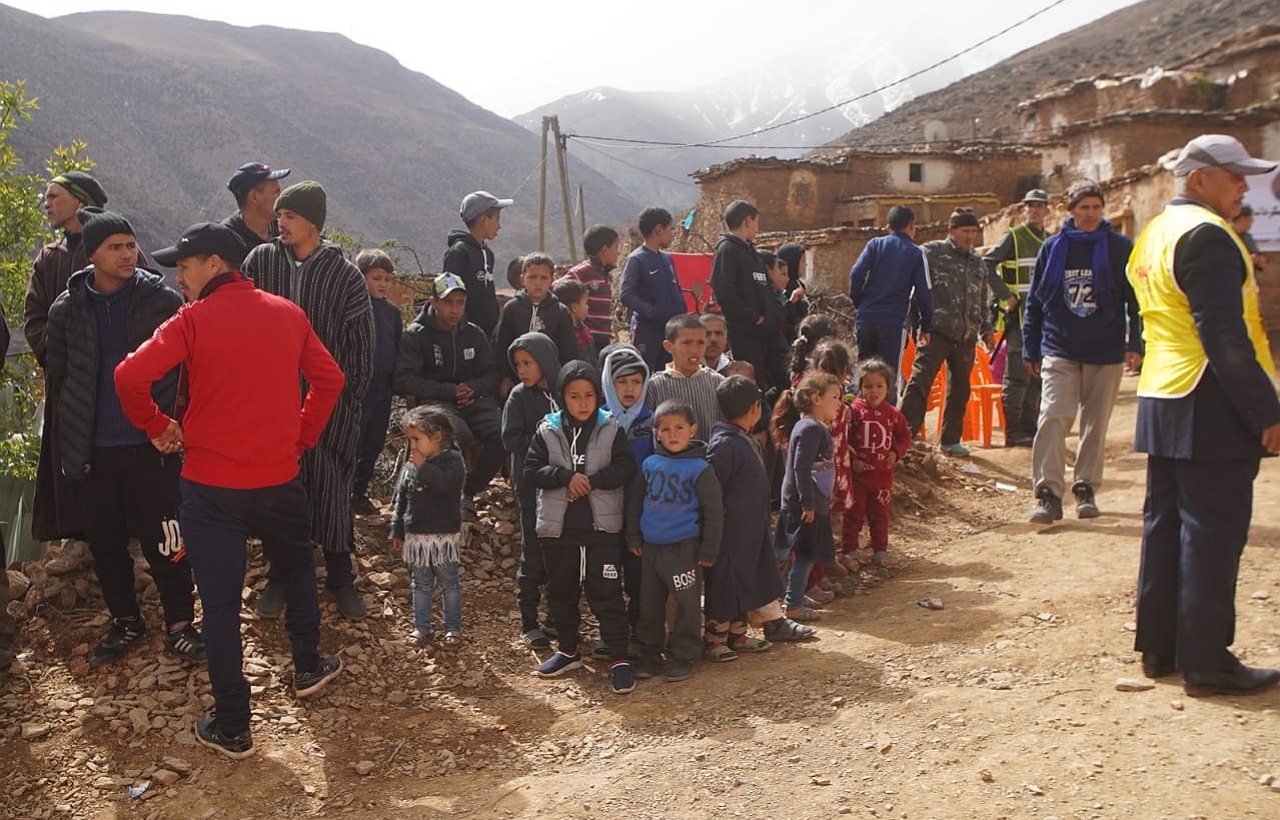 طلبة مدرسة المعادن بالرباط ينظمون حملة خيرية لمناطق نائية طلبة مدرسة المعادن بالرباط ينظمون حملة خيرية لمناطق نائية