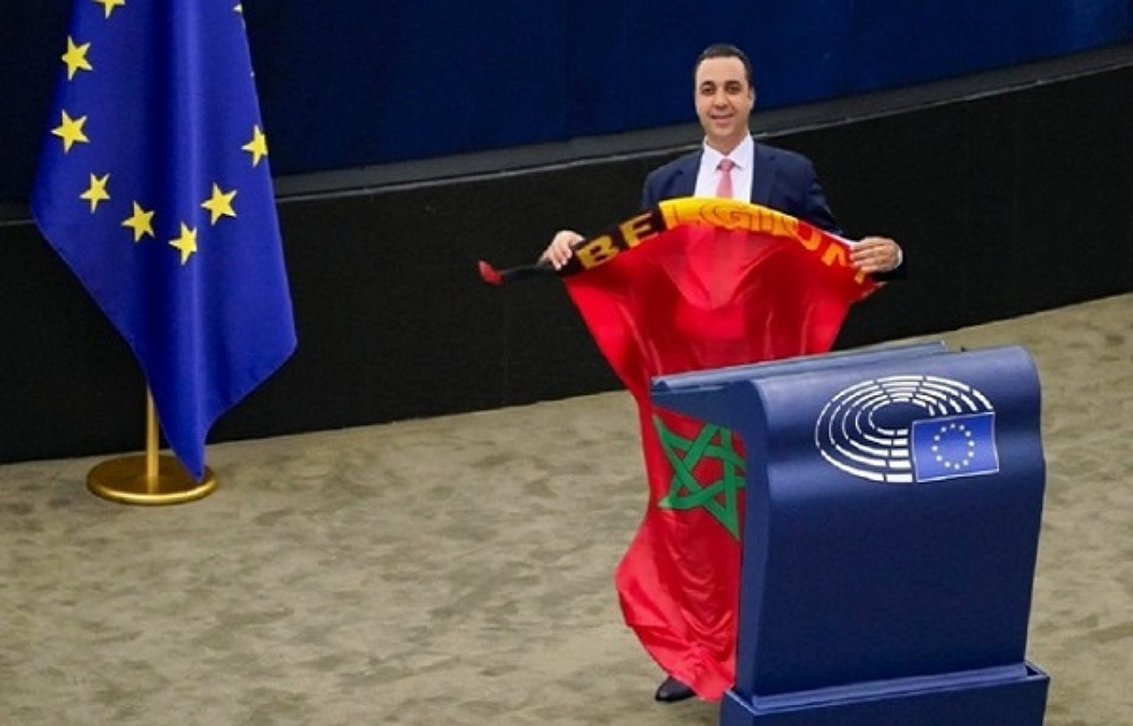 وقفة احتجاجية بفرنسا تنديدا بقرار البرلمان الأوروبي العدائي