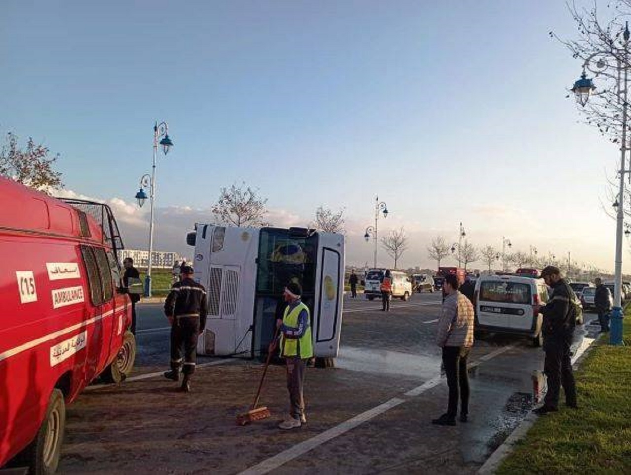 مارتيل: حادثة سير مميتة تخلف قتيلة و30 إصابة مارتيل: حادثة سير مميتة تخلف قتيلة و30 إصابة