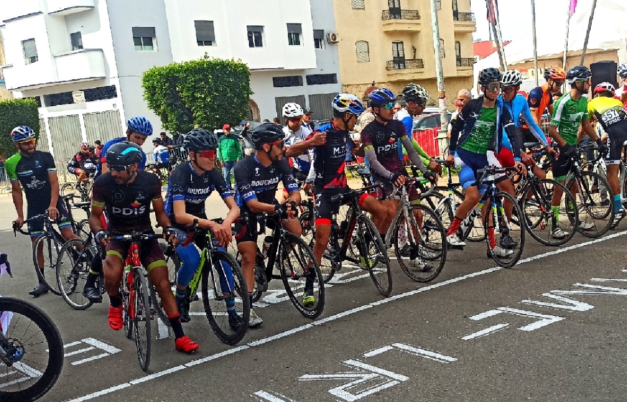 العرائش تحتضن الجولة الثانية من السباق الجهوي للدراجات الهوائية العرائش تحتضن الجولة الثانية من السباق الجهوي للدراجات الهوائية