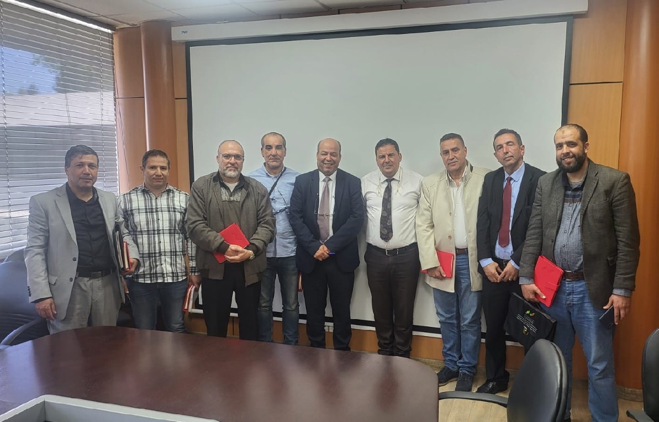 نقابيو القطاع الفلاحي يترافعون عن مطالب الشغيلة في إدارة الرباط نقابيو القطاع الفلاحي يترافعون عن مطالب الشغيلة في إدارة الرباط
